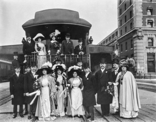 Jewish couple departing for their honeymoon Winnipeg 1914