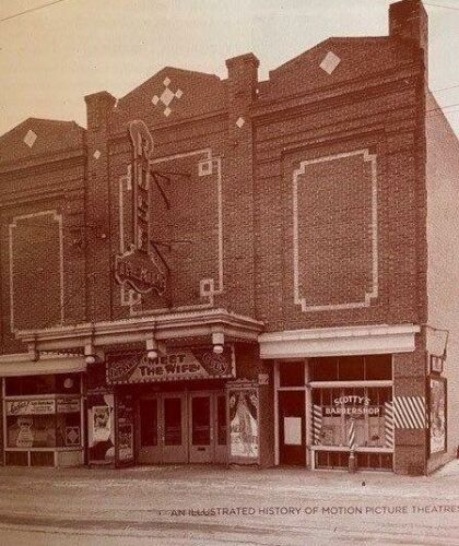 The-Rose-Theatre-West-End-Winnipeg-c.-1931